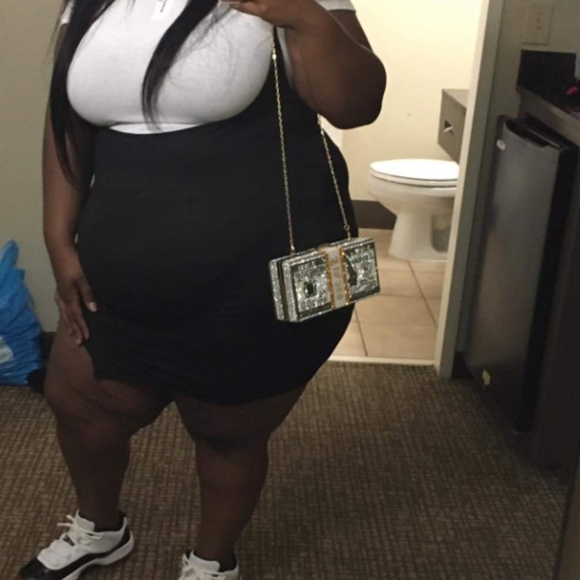 Limited Stack of Money Clutch - Picture 9 of 10